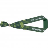 Evi-festivaaliranneke metallisella kiinnitysmekanismilla, kierrätettyä PET-muovia Valkoinen