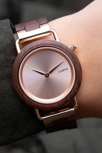 KELLO SAGA PÄHKINÄPUU Pähkinäpuu, hinta 156€