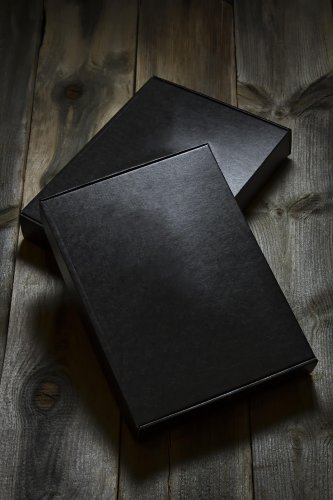 LAHJAPAKKAUS M Black M, hinta 3,30€