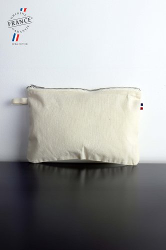 MAÉ vetoketjullinen laukku MAÉ, hinta 7,68€