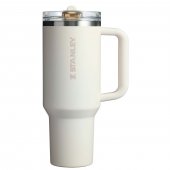 Stanley Quencher® ProTour 1180 ml kierrätetystä ruostumattomasta teräksestä valmistettu eristetty flip straw juomamuki Kerma