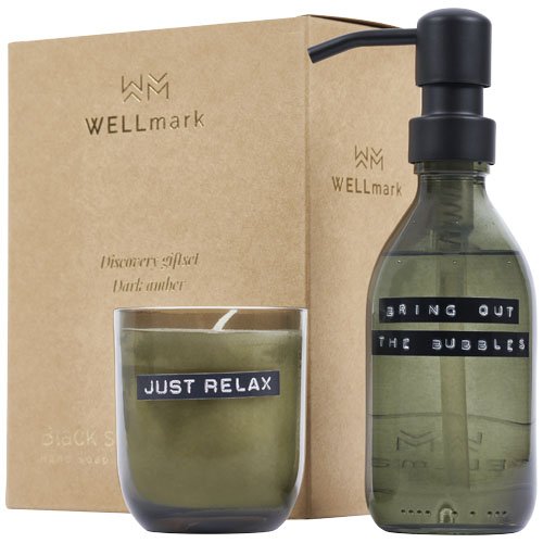 Wellmark Discovery 200 ml:n käsisaippua-annostelija ja 150 g tuoksukynttiläsetti – tumman meripihkan tuoksu Metsänvihreä, hinta 45,88€